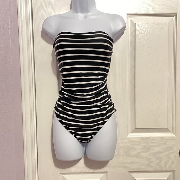 Black and White Swimsuit-one-piece - Picture 2 of 3